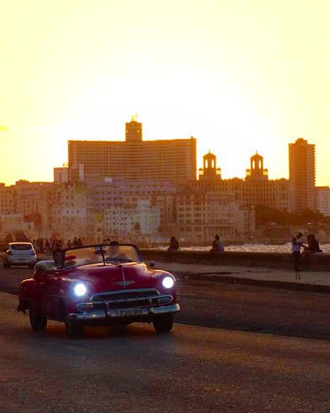 10 Cuba Havana El Malecon 480x600